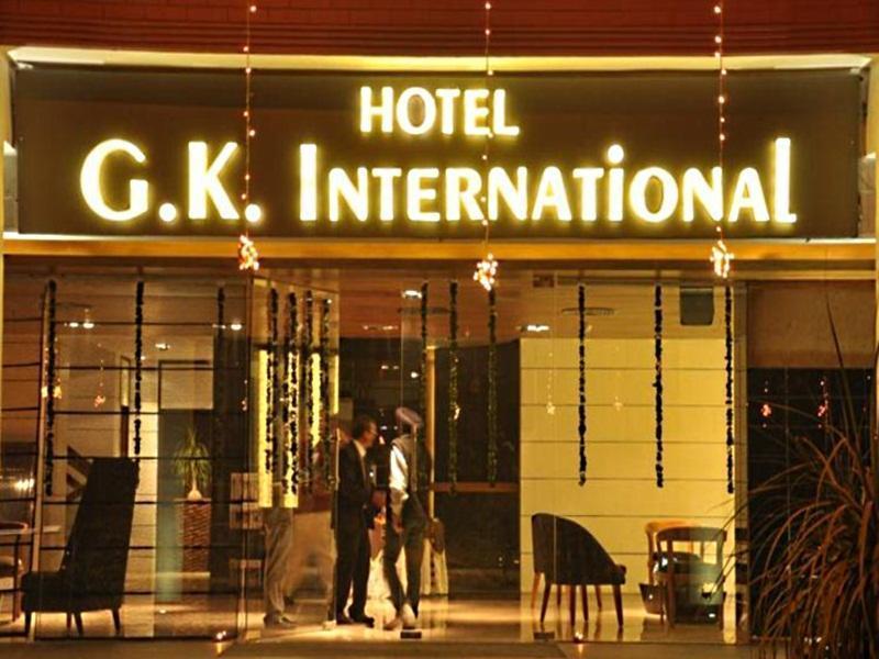 Hotel Gk International Chandīgarh Dış mekan fotoğraf