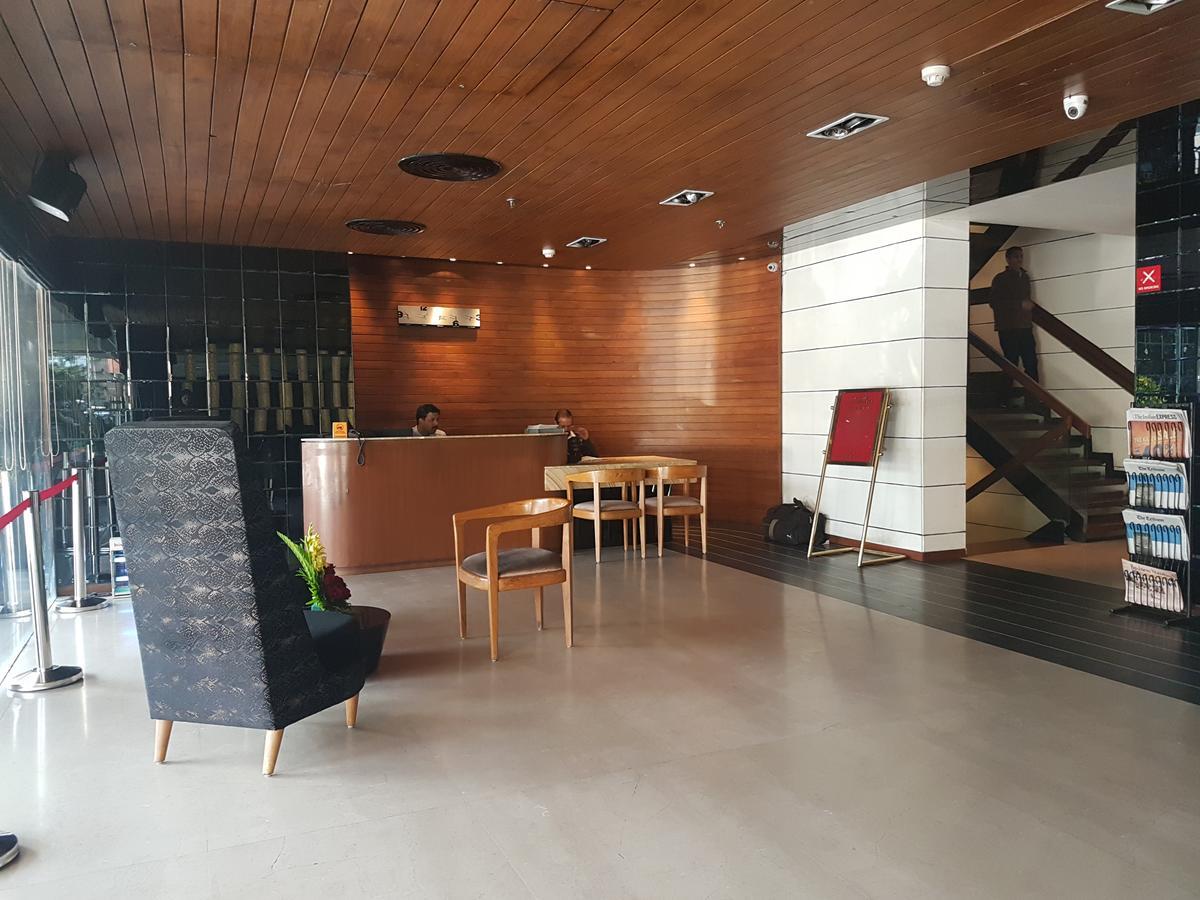 Hotel Gk International Chandīgarh Dış mekan fotoğraf