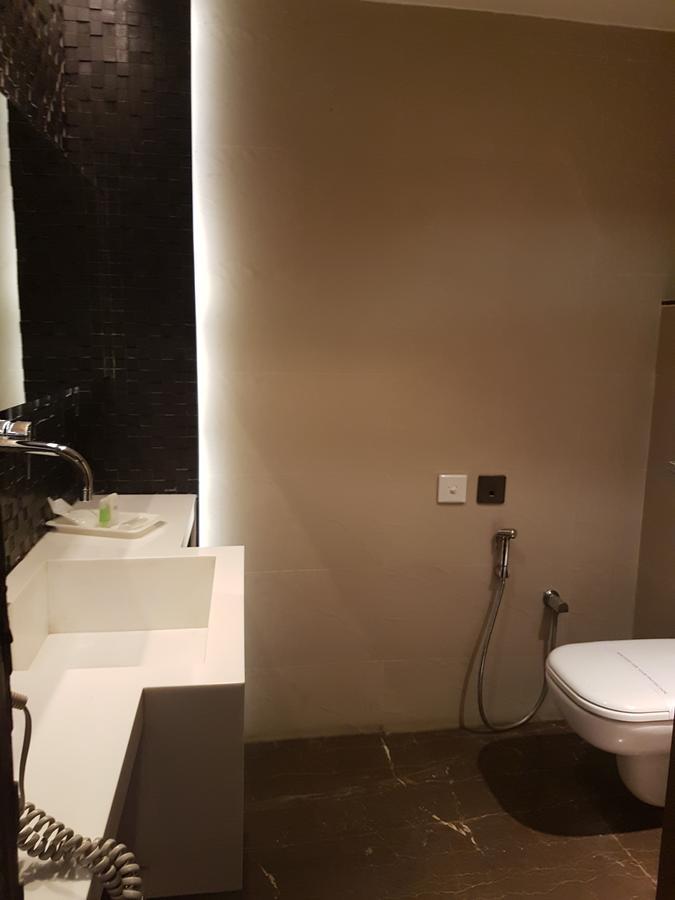 Hotel Gk International Chandīgarh Dış mekan fotoğraf