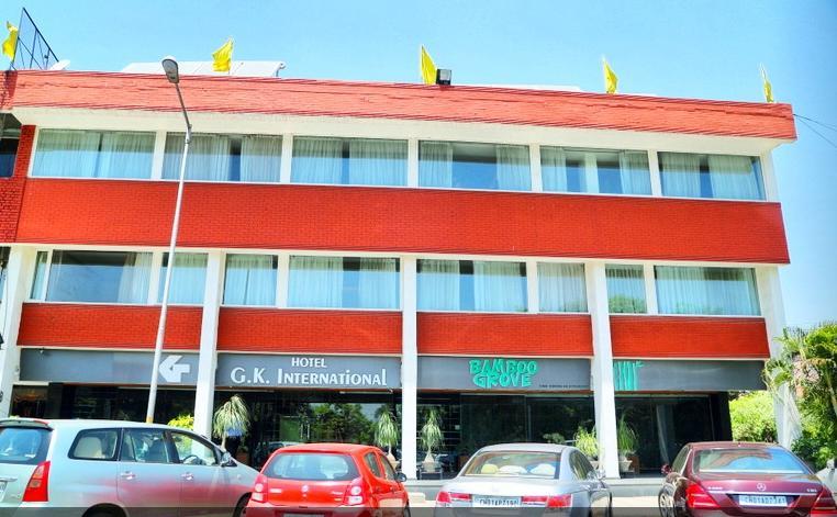 Hotel Gk International Chandīgarh Dış mekan fotoğraf