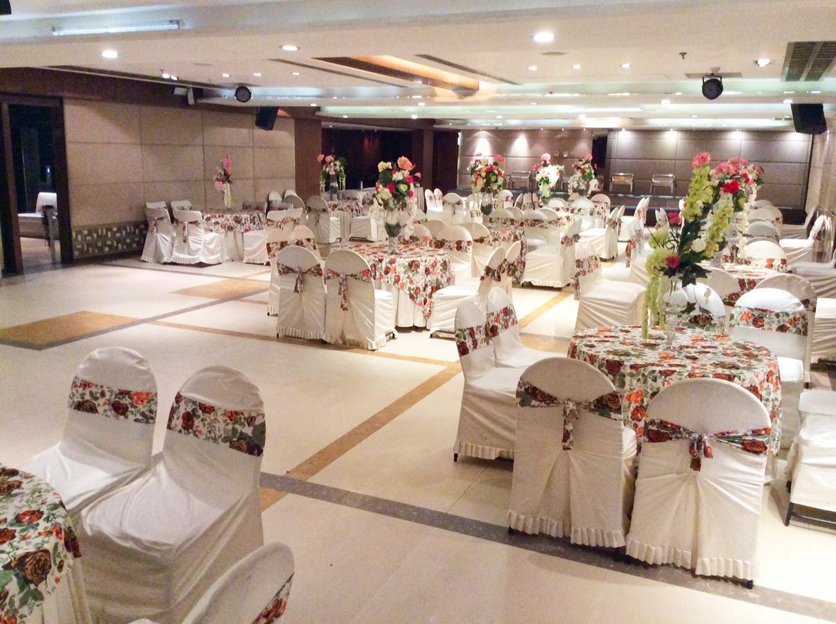 Hotel Gk International Chandīgarh Dış mekan fotoğraf