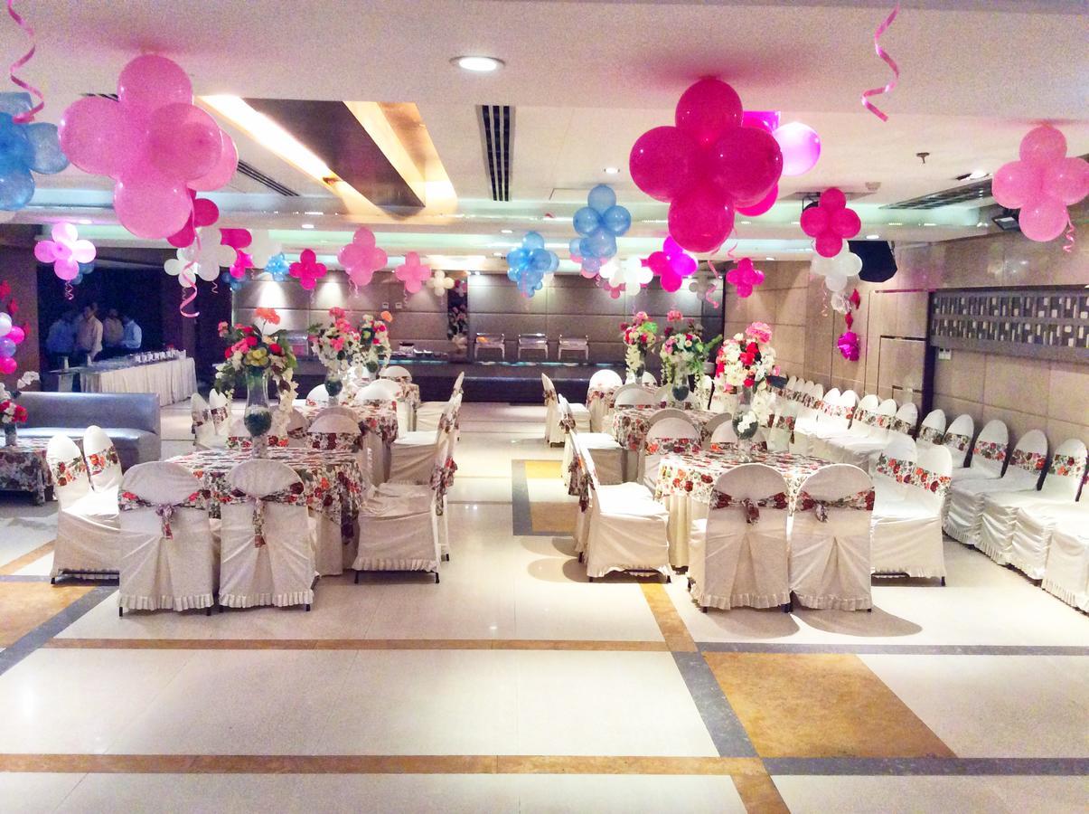Hotel Gk International Chandīgarh Dış mekan fotoğraf